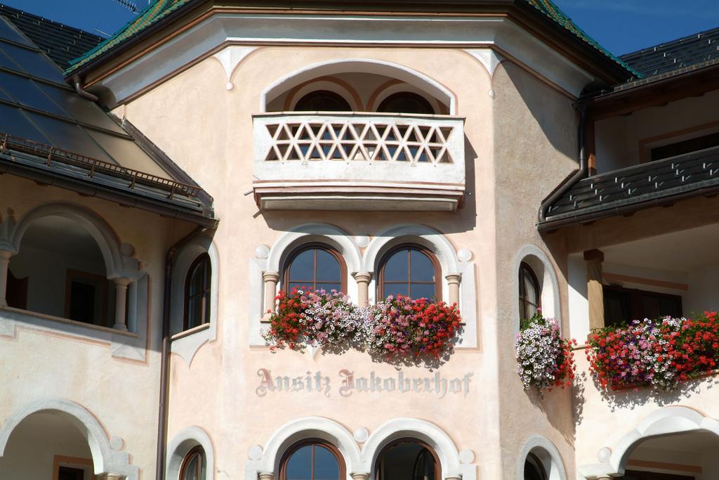 Hotel Ansitz Jakoberhof Ortisei Exterior foto